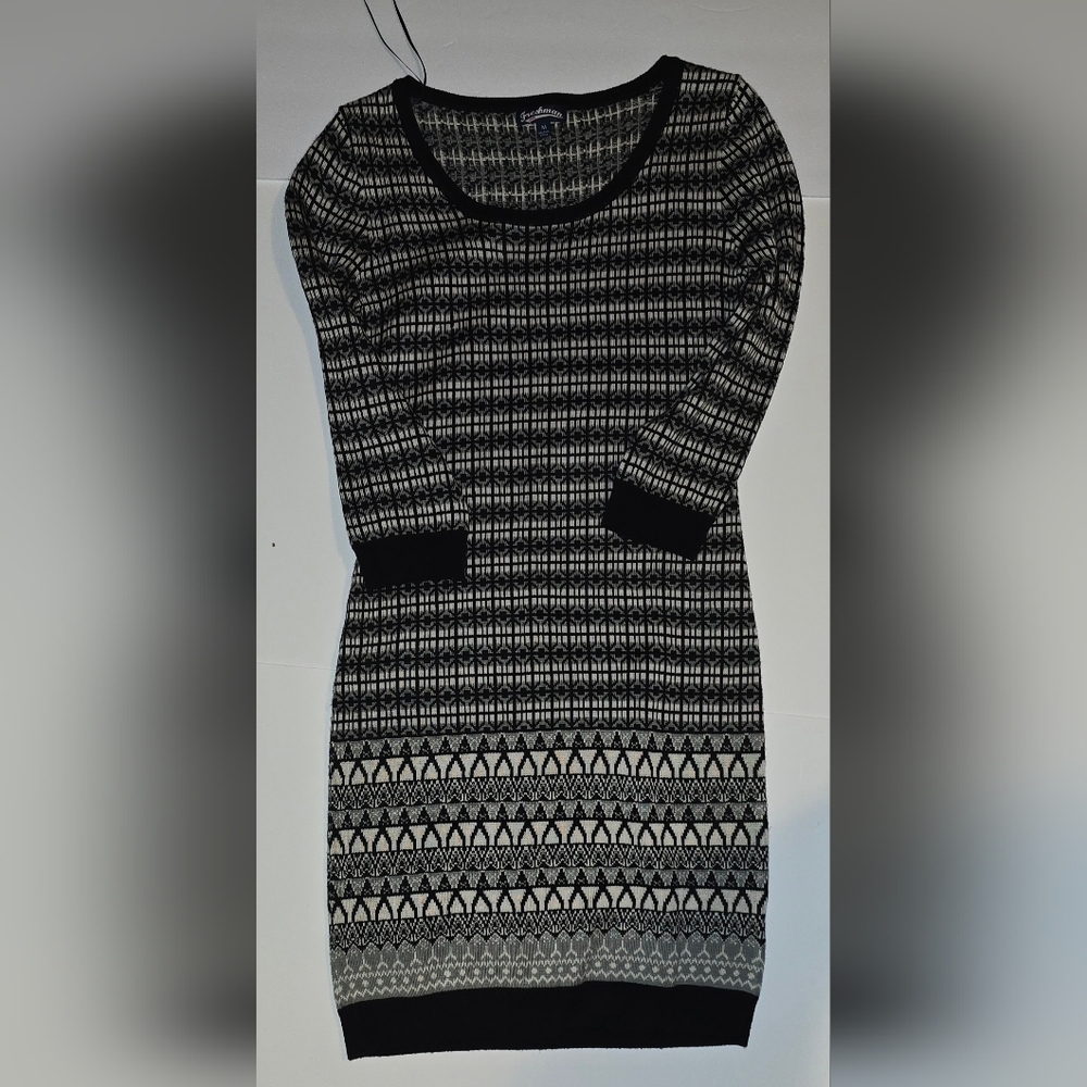 Freshman Black and White Long Sleeve Sweater Dress - Picture 3 of 5